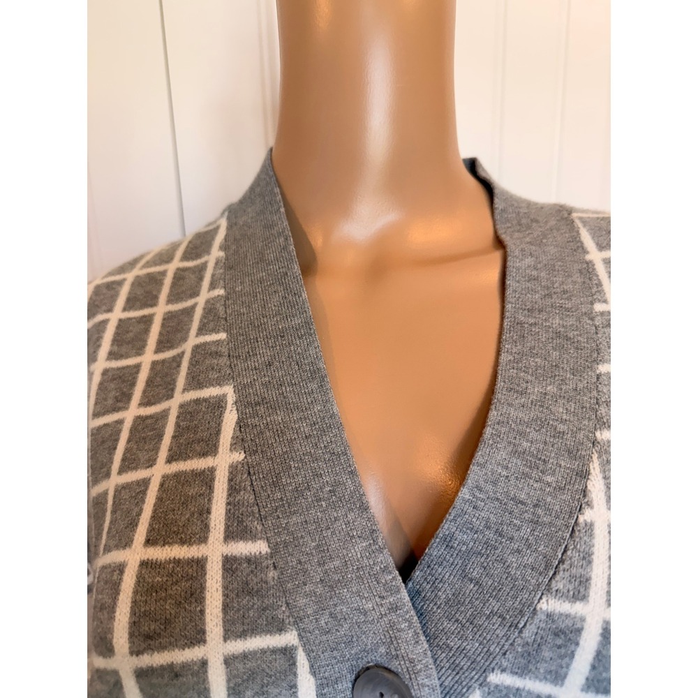 Grey‎ White Windowpane Button Front Cardigan Sweater XS Clean Girl Normcore Cozy - Picture 3 of 12